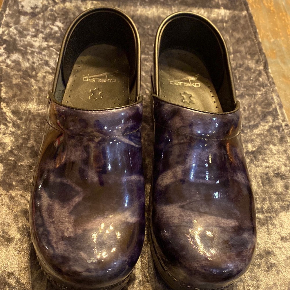 Dansko clogs (Nwot) - Picture 2 of 8